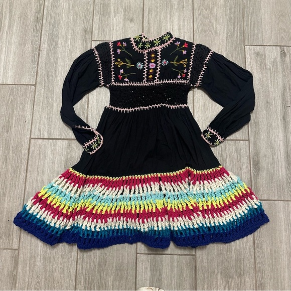 Celia B Crochet SCARLETT Embroidered Mini DRESS Small - Picture 2 of 3